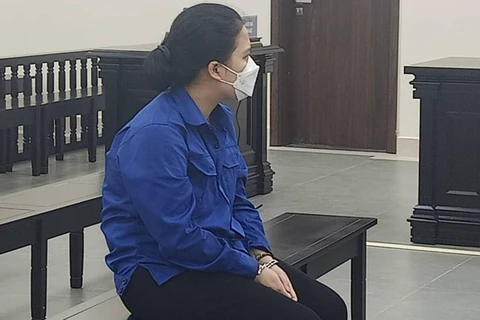 Bị cáo Nguyễn Thị Thùy Trang tại tòa. (Nguồn: baophapluat.vn)