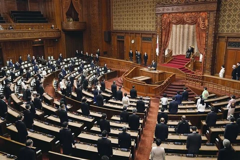Toàn cảnh một phiên họp quốc hội Nhật Bản ở thủ đô Tokyo, ngày 17/1/2022. (Ảnh: Kyodo/TTXVN)