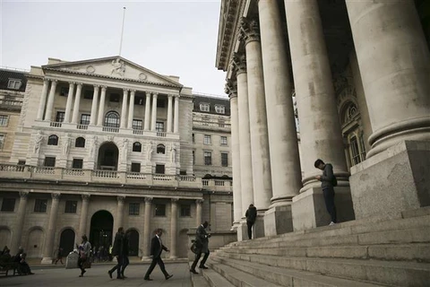 Bên ngoài Ngân hàng Trung ương Anh ở thủ đô London. (Ảnh: AFP/TTXVN)
