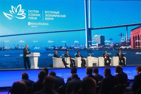 Tổng thống Nga Vladimir Putin phát biểu tại Diễn đàn Kinh tế phương Đông lần thứ 7, ngày 7/9/2022. (Ảnh: TTXVN phát)