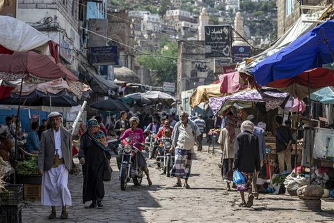 Cuộc sống thường nhật của người dân Yemen ở thành phố Taez, ngày 4/10/2022. (Ảnh: AFP/TTXVN)