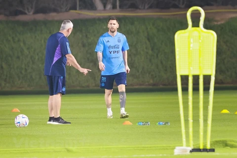 Lionel Messi tập luyện để chuẩn bị cho vòng chung kết World Cup 2022, hôm 19/11 vừa qua. (Ảnh: Hải An/Vietnam+)
