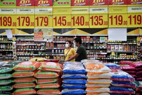 Gạo được bày bán tại siêu thị ở Bangkok (Thái Lan). (Ảnh: AFP/TTXVN)