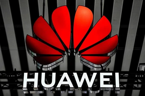 Huawei ước tính doanh thu của hãng năm 2022 tăng 0,4%, đạt 91,5 tỷ USD. (Ảnh: AFP/TTXVN)