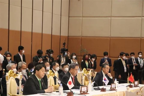 Bộ Trưởng Ngoại giao Hàn Quốc, Nhật Bản, Trung Quốc tại Hội nghị Bộ trưởng Ngoại giao ASEAN+3, hồi tháng 8/2022. (Ảnh: Nguyễn Vũ Hùng/TTXVN)