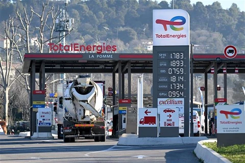 Một trạm xăng ở Marseille (Pháp). (Ảnh: AFP/TTXVN)