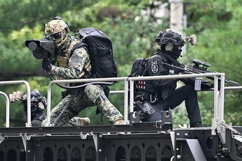 Binh sỹ Hàn Quốc tham gia tập trận chống khủng bố ở thủ đô Seoul ngày 24/8/2022. (Ảnh: AFP/TTXVN)
