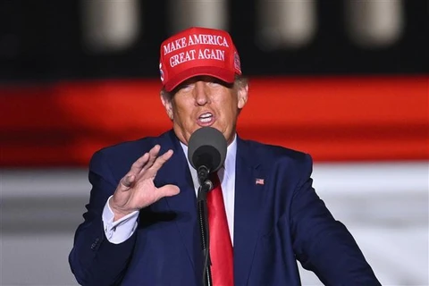Cựu Tổng thống Mỹ Donald Trump phát biểu tại Latrobe, Pennsylvania, ngày 5/11/2022. (Ảnh: AFP/TTXVN)
