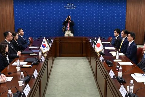 Một cuộc hội đàm giữa các quan chức ngoại giao, quốc phòng của Hàn Quốc và Nhật Bản ở Seoul, ngày 17/4/2023. (Ảnh: Yonhap/TTXVN)