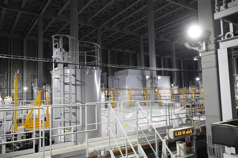 Hệ thống xử lý chất lỏng tiên tiến (ALPS) có khả năng loại bỏ 62 chất phóng xạ khỏi nước ô nhiễm tại Nhà máy điện hạt nhân Fukushima số 1. (Ảnh: Đào Thanh Tùng/TTXVN)