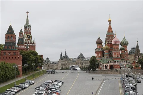 Lực lượng thực thi pháp luật Nga được triển khai trên Quảng trường Đỏ ở Thủ đô Moskva, ngày 24/6/2023. (Ảnh: THX/TTXVN)