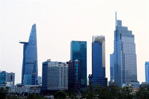 Các tháp văn phòng cho thuê khu vực trung tâm Quận 1 (Thành phố Hồ Chí Minh). (Ảnh: Hồng Đạt/TTXVN)