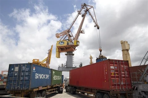 Năm ngoái, tổng kim ngạch xuất nhập khẩu giữa Việt Nam và Singapore đạt 9,1 tỷ USD. (Ảnh: Tuấn Anh/TTXVN)