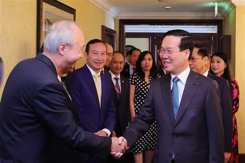 Chủ tịch nước Võ Văn Thưởng tiếp các Đại sứ Việt Nam tại khu vực châu Âu. (Ảnh: Thống Nhất/TTXVN)