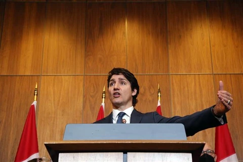 Thủ tướng Canada Justin Trudeau phát biểu tại một cuộc họp báo ở Ottawa (Ontario). (Ảnh: AFP/TTXVN)