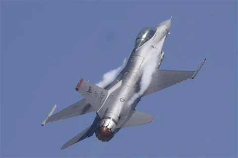Máy bay chiến đấu F-16 của Không lực Mỹ. (Ảnh minh họa: THX/TTXVN)