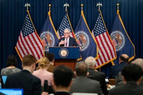 Chủ tịch Fed Jerome Powell phát biểu tại một cuộc họp báo ở Washington, D.C. (Ảnh: THX/ TTXVN)