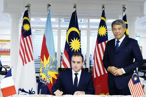 Malaysia và Pháp bày tỏ cam kết hợp tác giải quyết các vấn đề khu vực và quốc tế cùng quan tâm, đồng thời tái khẳng định vai trò trung tâm của ASEAN. (Nguồn: Malaysia World News)