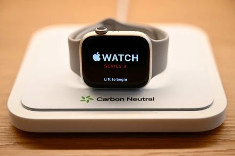 Mẫu đồng hồ thông minh Series 9 của Apple được giới thiệu tại Los Angeles, California, (Mỹ), ngày 22/9/2023. (Ảnh: AFP/TTXVN)