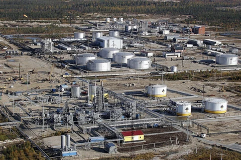 Một cơ sở lọc dầu ở thị trấn Gubkinsky, phía Tây Siberia (Nga). (Ảnh: AFP/TTXVN)