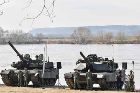 Các binh sỹ tham gia cuộc tập trận của NATO ở Korzeniewo, miền Bắc Ba Lan ngày 4/3/2024. (Ảnh: PAP/TTXVN)