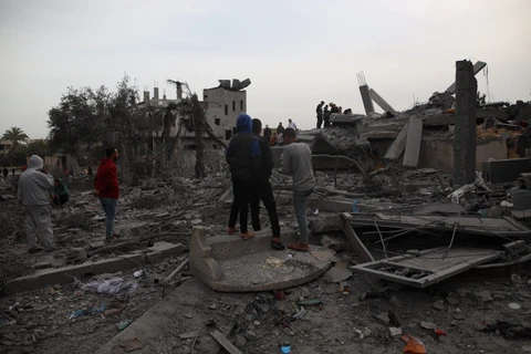 Cảnh đổ nát sau cuộc không kích của Israel xuống Dải Gaza ngày 29/3/2024. (Ảnh: THX/TTXVN)