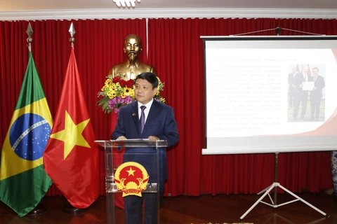 Đại sứ Bùi Văn Nghị phát biểu tại Sự kiện Gặp gỡ Hữu nghị Việt Nam-Brazil tại Brasilia, ngày 15/3/2024. (Ảnh: TTXVN phát)