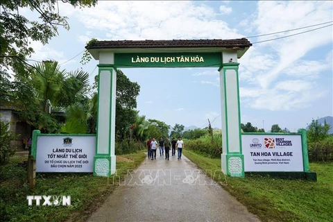 Mô hình du lịch cộng đồng ở làng Tân Hóa, huyện Minh Hóa (Quảng Bình) đã đưa Tân Hóa từ “rốn lũ” thành Làng Du lịch tốt nhất thế giới. (Ảnh: TTXVN phát)