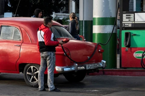 Một trạm xăng ở La Habana (Cuba). (Ảnh: AFP/TTXVN)