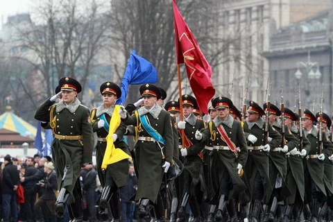 Duyệt binh tại Kiev nhân kỷ niệm ngày giải phóng thành phố khỏi ách phát xít (Nguồn:http://kiev.segodnya.ua/)