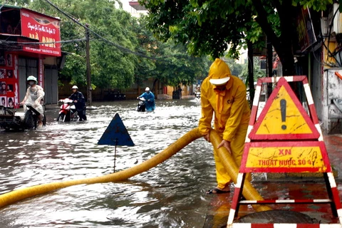 Cơ quan khí tượng nhận định bão Haiyan có thể gây mưa rất lớn làm ngập lụt Bắc Bộ trong đó có thủ đô Hà Nội. Ảnh minh họa. (Nguồn: TTXVN)