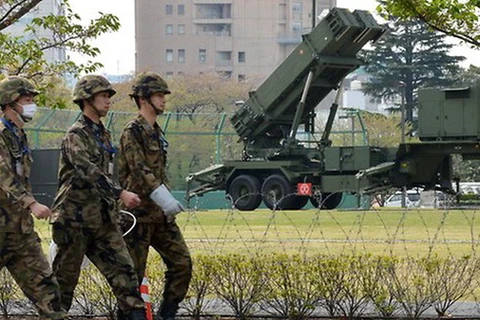 Binh sỹ Nhật tập trận tên lửa đất đối hạm ở Okinawa