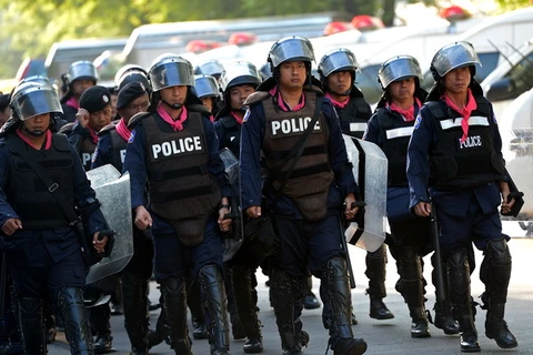 Cảnh sát Thái Lan sử dụng hơi cay để giải tán biểu tình
