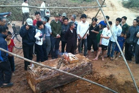 Hà Nội: Hoàn táng mộ cổ được phát hiện tại Quốc Oai