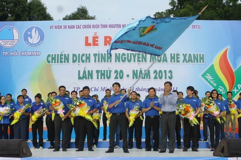 Thanh niên TP. Hồ Chí Minh ra quân tình nguyện Xuân 2014