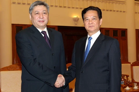 Thủ tướng Chính phủ tiếp Bộ trưởng Ngoại giao Kyrgyzstan