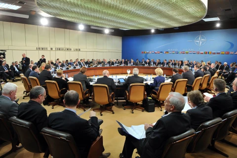 NATO thảo luận về sứ mệnh tại Afghanistan sau 2014 