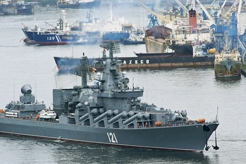 Bị Nga vây cảng, tàu chiến Ukraine tháo chạy khỏi Crimea