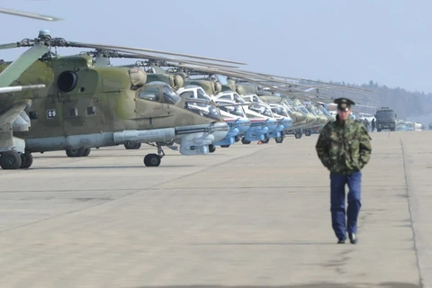 Ukraine cử nhóm chuyên gia bay giám sát lãnh thổ Nga