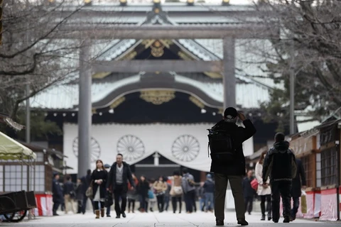 Trung Quốc phản đối bộ trưởng Nhật thăm đền Yasukuni
