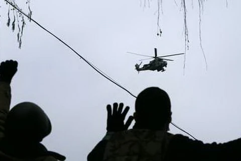 Đặc nhiệm Ukraine phá tan một trạm kiểm soát ở Slavyansk