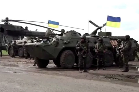 Quân Ukraine tìm cách chiếm sân bay và xâm nhập Slavyansk