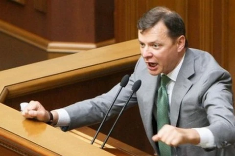 Ứng viên tổng thống Ukraine kêu gọi ném bom miền Đông 