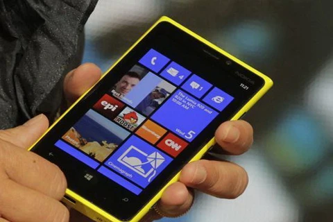 Microsoft hoàn tất việc mua lại bộ phận di động của Nokia 