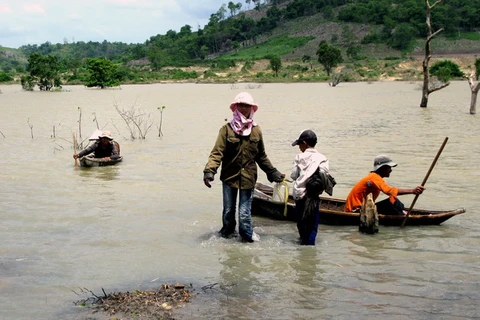 Phú Yên: Lật ghe trên sông Ba, hai mẹ con chết đuối 