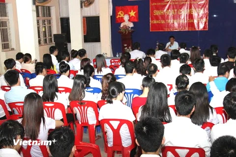 Quang cảnh buổi sinh hoạt chuyên đề về biển đảo của lưu học sinh Việt Nam. (Ảnh: Hoàng Chương/Vietnam+)