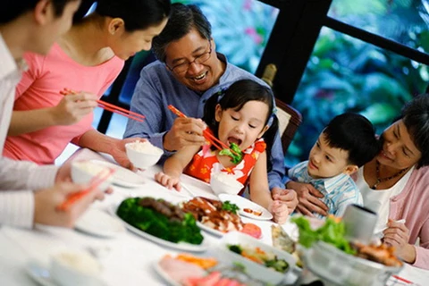 Ngày gia đình Việt Nam 2014 đề cao giá trị bữa cơm gia đình