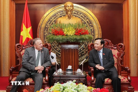 Việt Nam coi trọng quan hệ hữu nghị truyền thống với Belarus