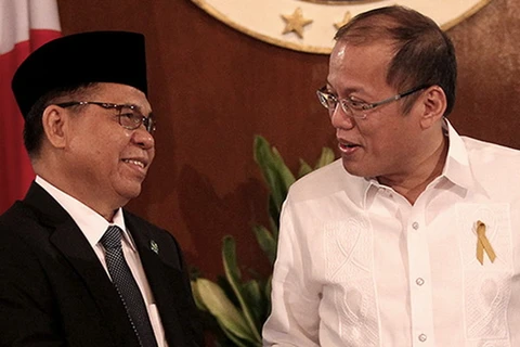 Tổng thống Philippines và thủ lĩnh phiến quân bất ngờ nhóm họp