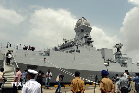 Ấn Độ phiên chế tàu chiến nội địa lớn nhất cho hải quân